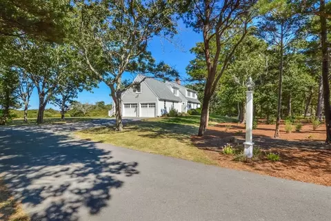 5 Carleton Dr W, Mashpee, MA 02649 photo 5