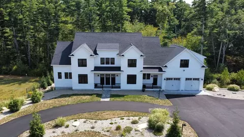 114 Country Club Way, Kingston, MA 02364