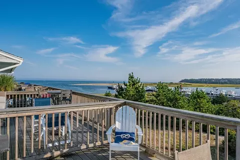 16 Starfish Ln, Chatham, MA 02633