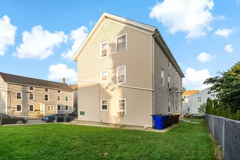 Exterior - 289-297 Tecumseh St, Fall River, MA 02721 photo 4 of 5