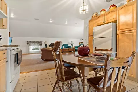 Dining - 289-297 Tecumseh St, Fall River, MA 02721 photo 1 of 3