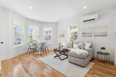 3 Wisteria St #2, Salem, MA 01970