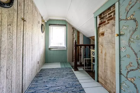 Entry Way - 276 County Rd, Bourne, MA 02532 photo 3 of 3