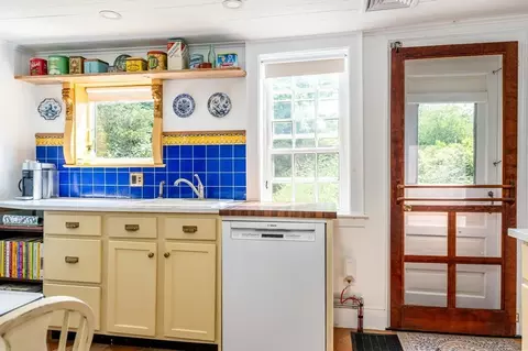 Kitchen - 276 County Rd, Bourne, MA 02532 photo 3 of 4