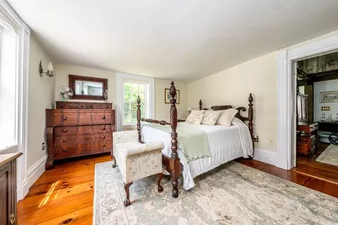 Bedroom - 276 County Rd, Bourne, MA 02532 photo 2 of 7