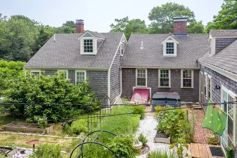 Exterior - 276 County Rd, Bourne, MA 02532 photo 7 of 8