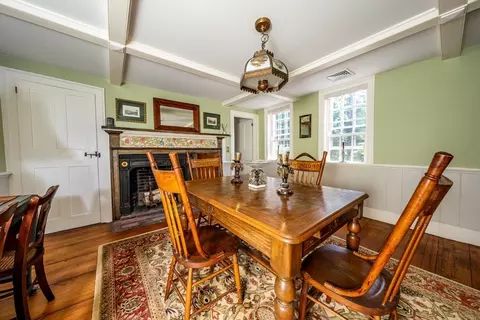 Dining - 276 County Rd, Bourne, MA 02532 photo 3 of 4