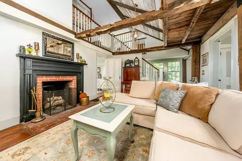 Living - 276 County Rd, Bourne, MA 02532 photo 5 of 5