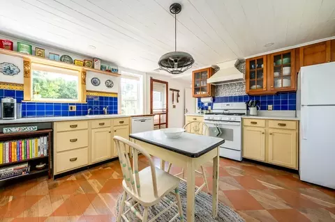 Kitchen - 276 County Rd, Bourne, MA 02532 photo 1 of 4