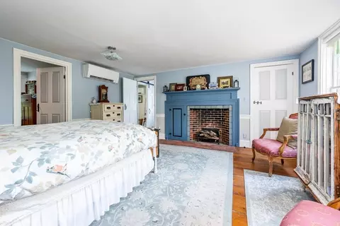 Bedroom - 276 County Rd, Bourne, MA 02532 photo 4 of 7