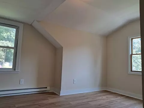 7 Paris Ave, Worcester, MA 01603 photo 28