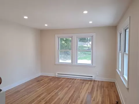 7 Paris Ave, Worcester, MA 01603 photo 25
