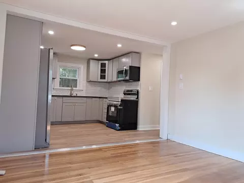 7 Paris Ave, Worcester, MA 01603 photo 6