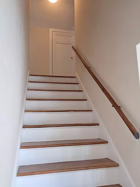 7 Paris Ave, Worcester, MA 01603 photo 27