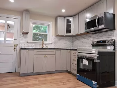 7 Paris Ave, Worcester, MA 01603 photo 10