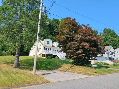 7 Paris Ave, Worcester, MA 01603 photo 3