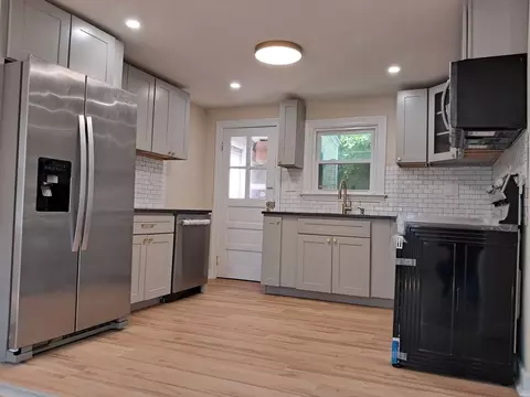 7 Paris Ave, Worcester, MA 01603 photo 5