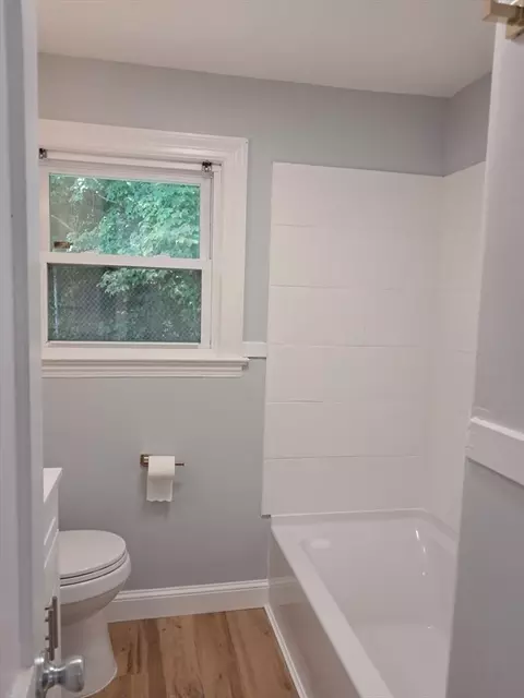 7 Paris Ave, Worcester, MA 01603 photo 16