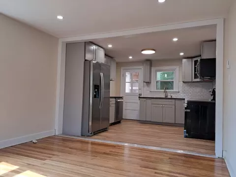 7 Paris Ave, Worcester, MA 01603 photo 9