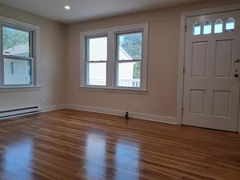 7 Paris Ave, Worcester, MA 01603 photo 24