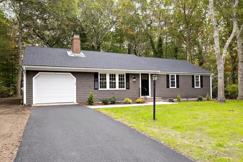 29 Nauset Ln, Barnstable, MA 02632