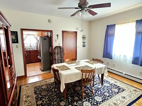 460 William St, Fall River, MA 02721 photo 6