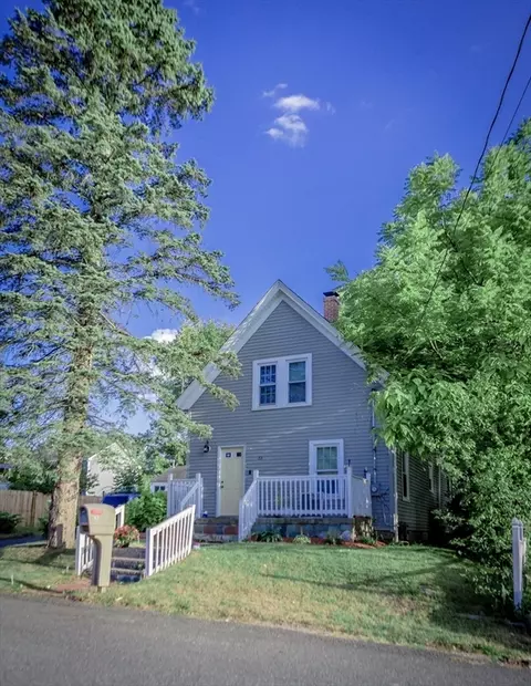 53 Carter St, Brockton, MA 02302