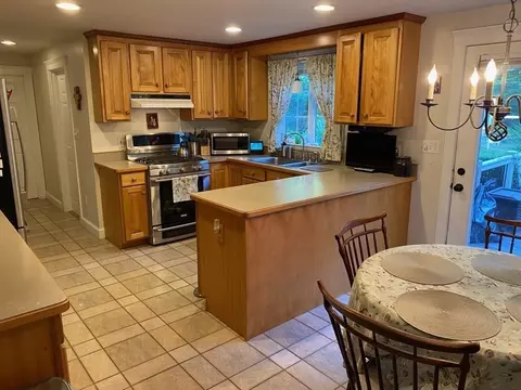 24 Plumbley Rd, Upton, MA 01568 photo 11