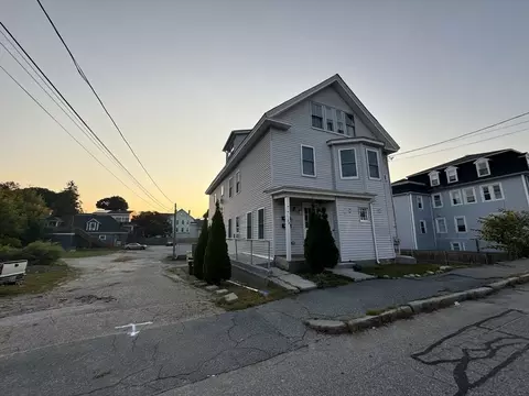28 Mechanic St, Webster, MA 01570 photo 4