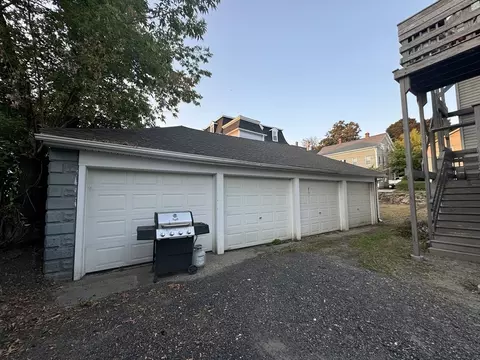 28 Mechanic St, Webster, MA 01570 photo 8