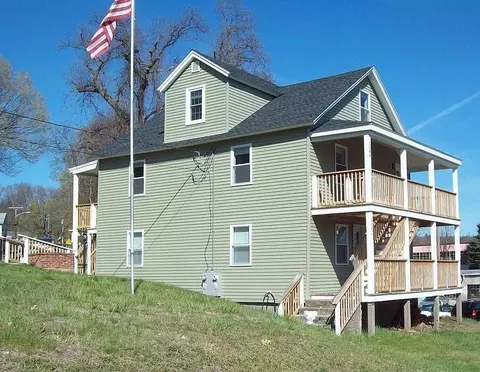 1142-1144 Park St, Palmer, MA 01069