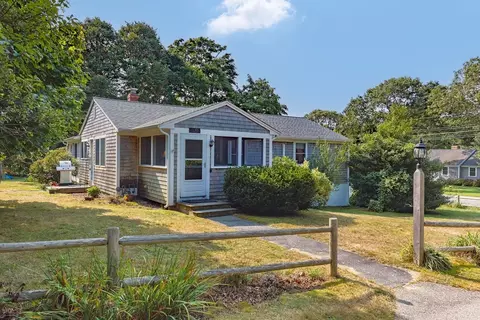 479 Putnam, Barnstable, MA 02635