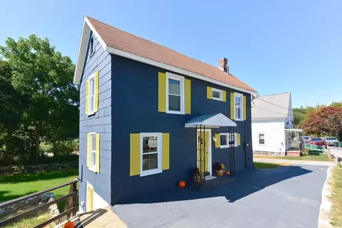 53 Vaughn St, Gardner, MA 01440