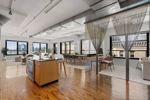 210 Lincoln St #601, Boston, MA 02111