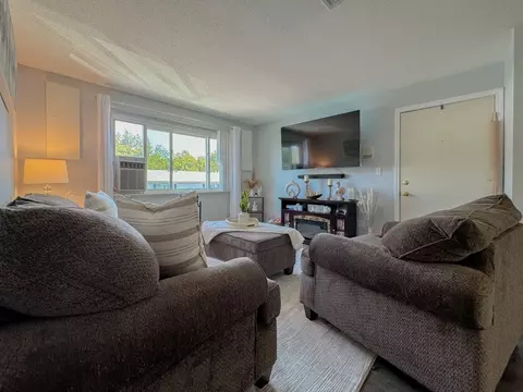 5455 N Main St #21F, Fall River, MA 02720 photo 2