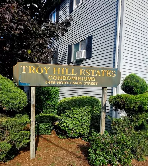 5455 N Main St #21F, Fall River, MA 02720