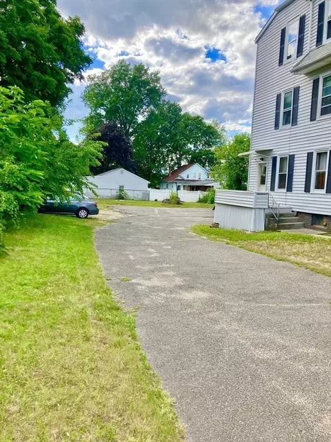 472 Broadway St, Chicopee, MA 01020 photo 4