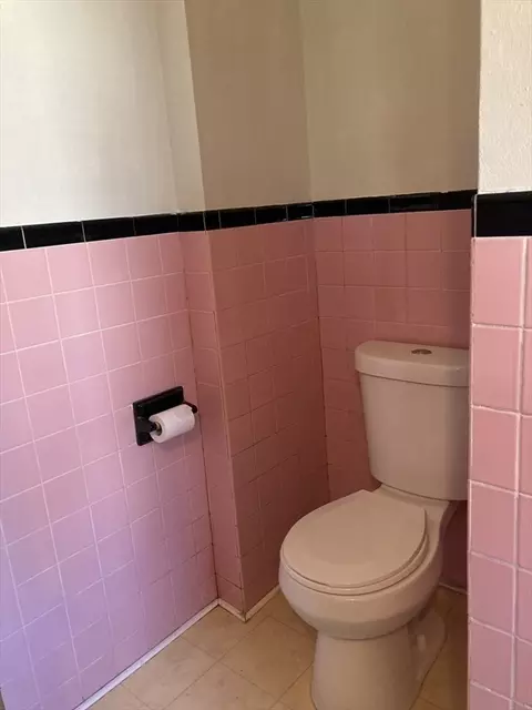 472 Broadway St, Chicopee, MA 01020 photo 19