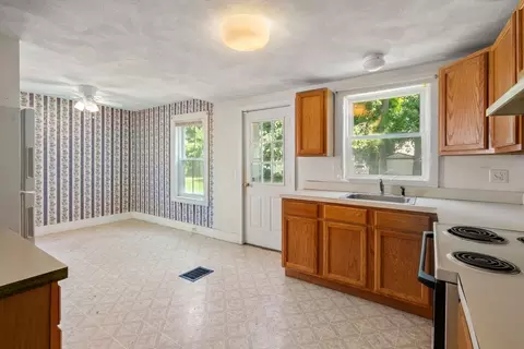19-21 Maple St, Maynard, MA 01754 photo 33