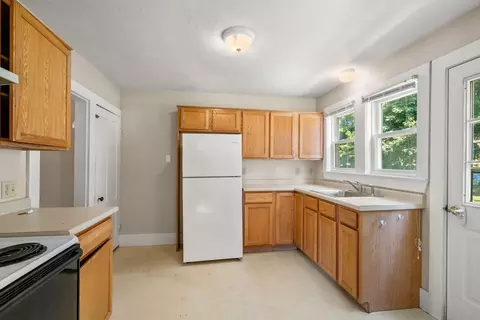 19-21 Maple St, Maynard, MA 01754 photo 11