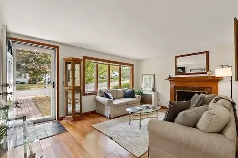 21 Edwards Rd, Braintree, MA 02184