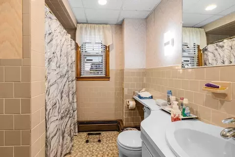 Bath - 614 Birch St, Fall River, MA 02724 photo 2 of 2