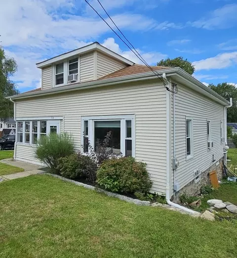 314 Sutton St, Northbridge, MA 01534