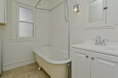 Bath - 283-285 Lexington St, Springfield, MA 01104 photo 1 of 1