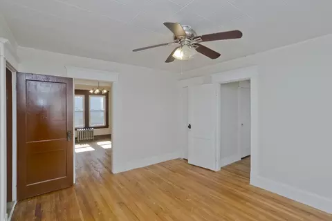Living - 283-285 Lexington St, Springfield, MA 01104 photo 8 of 10