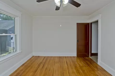 Bedroom - 283-285 Lexington St, Springfield, MA 01104 photo 4 of 9