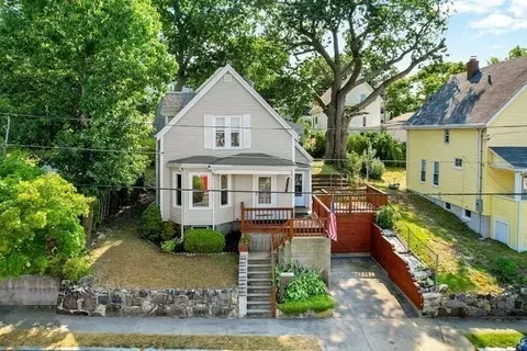 93 Ontario St, Lynn, MA 01904