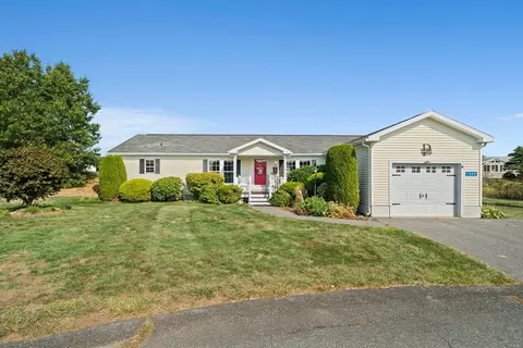 1808 Green St, Middleboro, MA 02346
