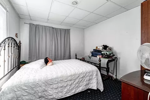 Bedroom - 73 Lamont St, Springfield, MA 01119 photo 1 of 2