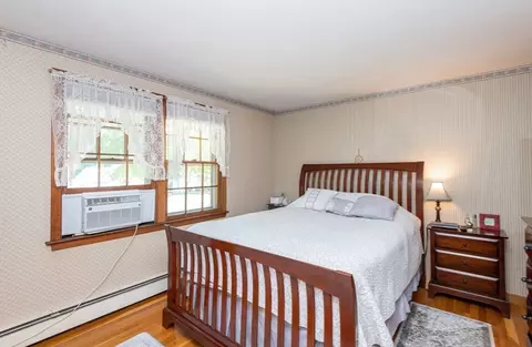 71 Pine St, Danvers, MA 01923 photo 25